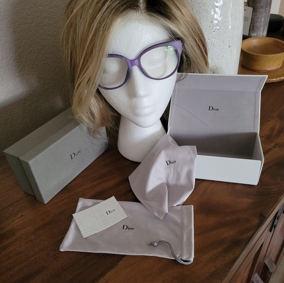 💜DIOR💜 - Picture 8 of 12